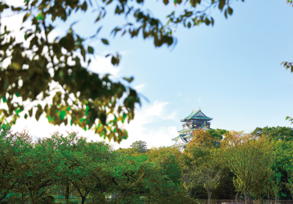 大阪城公園・新緑（初夏）(徒歩9分/約660m)