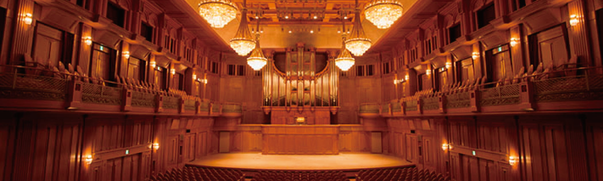 住友生命いずみホール(徒歩9分/約650m)